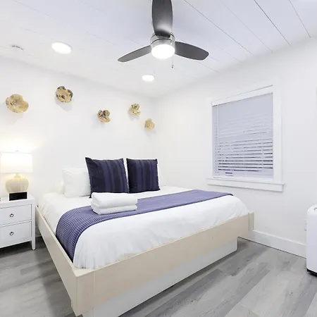 Siesta Key Beach Resort And Suites-3